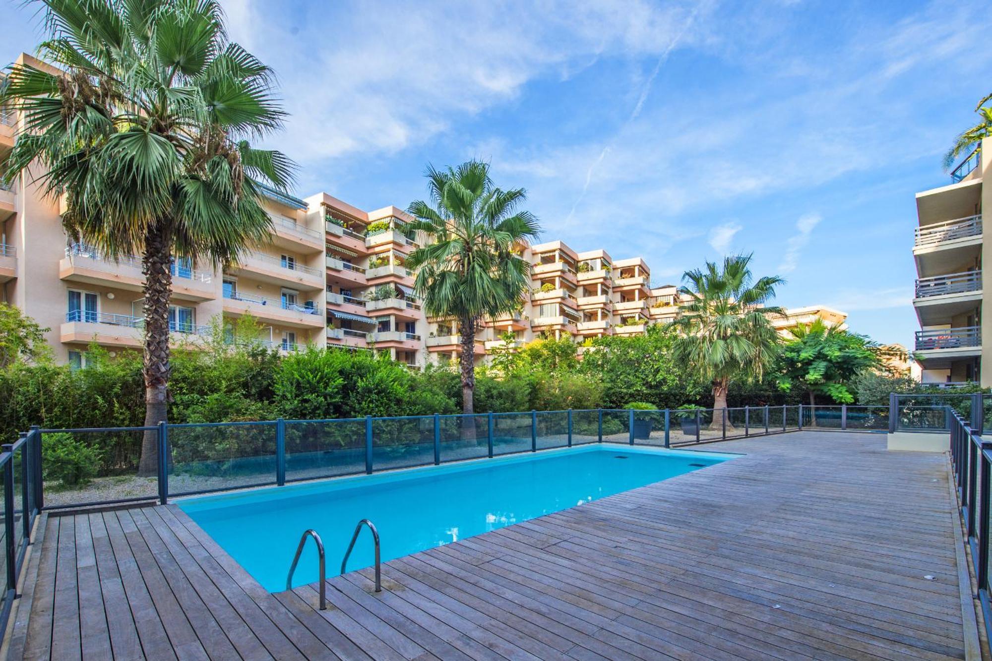 "L'Idyllique" Parking, Piscine, Plage, Calme Assure, Gare Roquebrune-Cap-Martin Exterior photo